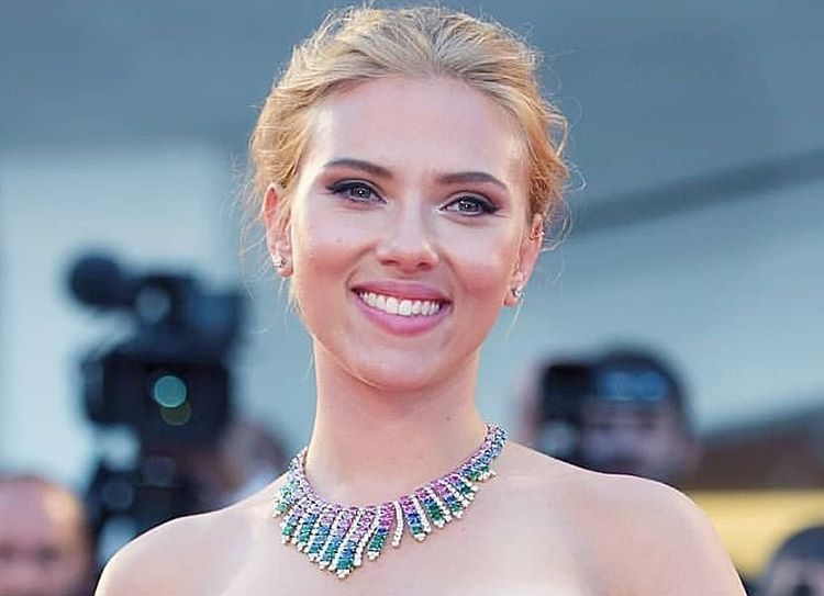 Após Paolla Oliveira, Scarlett Johansson é criticada por fotos de corpo  'real' - TC Online