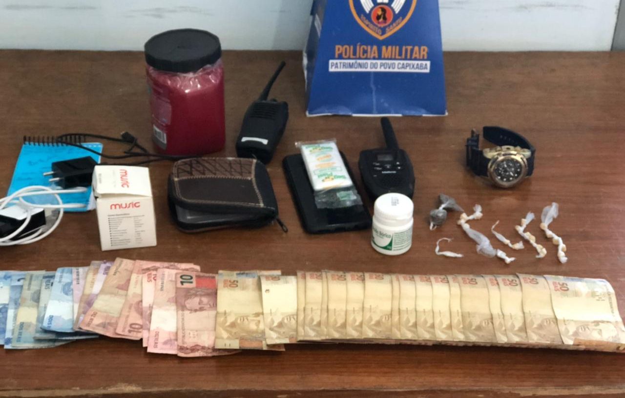 Operação em Pinheiros detém dois homens e apreende pistola, crack, cocaína  e maconha - TC Online